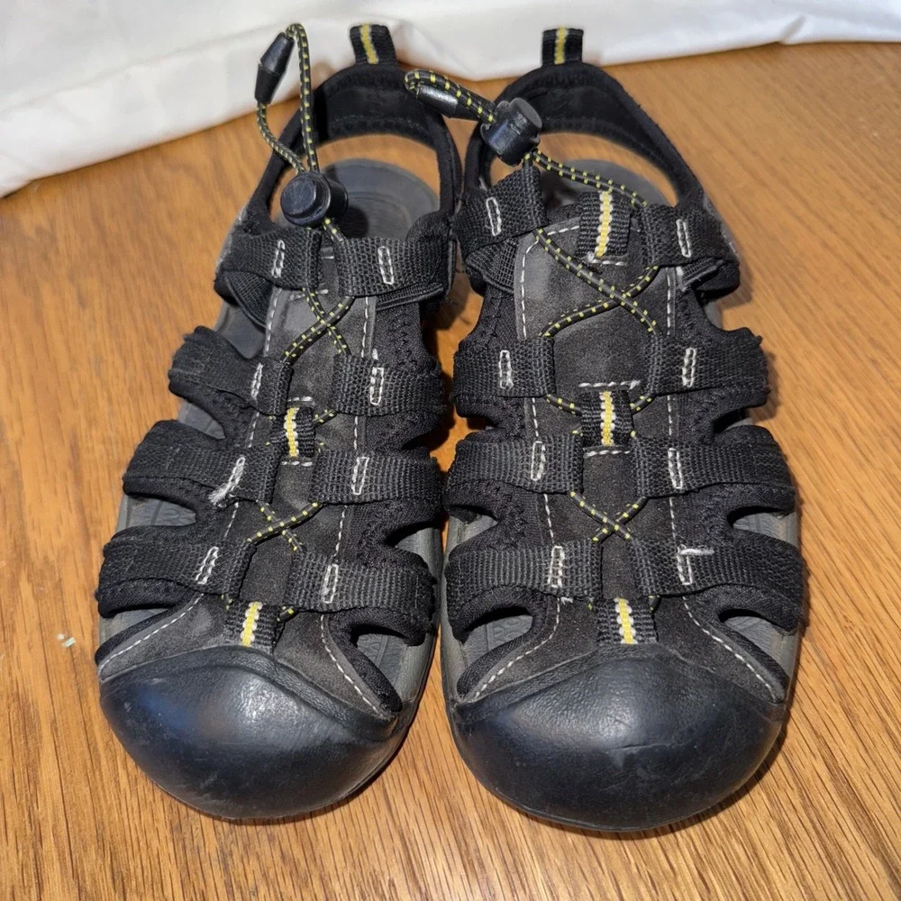 Kids Rugged Outdoor Sport‎ Sandals Black Gray Bungee Lace Size 13.5 84065-14